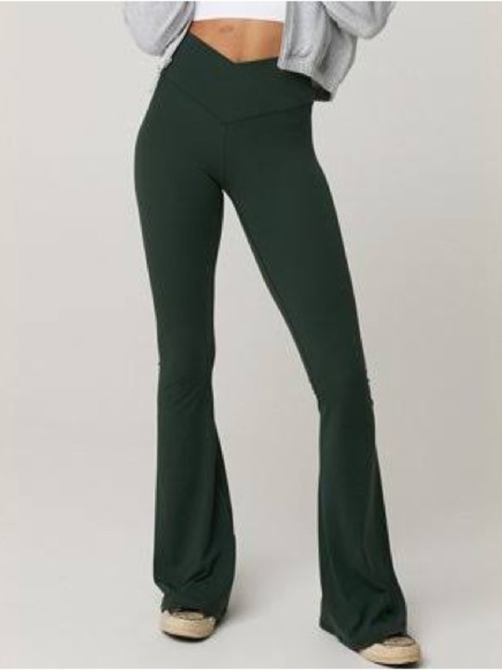 OFFLINE By Aerie Real Me High Waisted Crossover Flare Legging size small